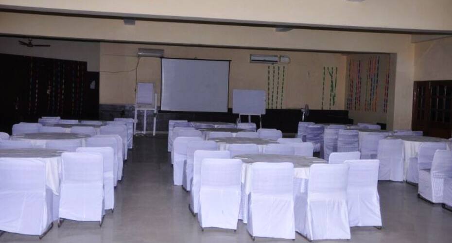 Club Platinum Resort, Bahadurgarh 3